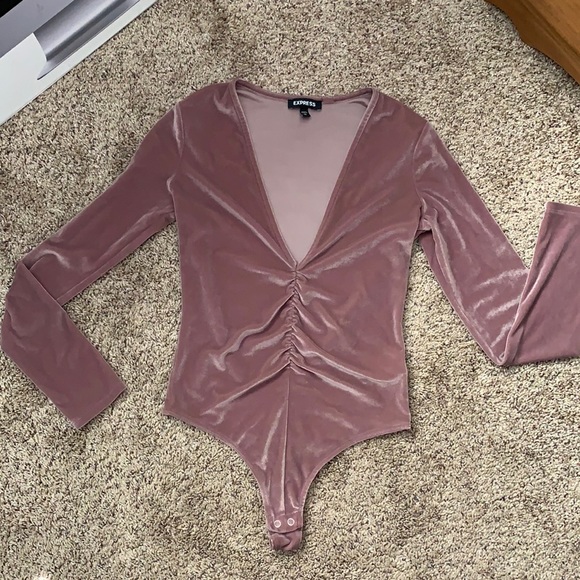 NWOT Express Velvet Bodysuit - Picture 2 of 5